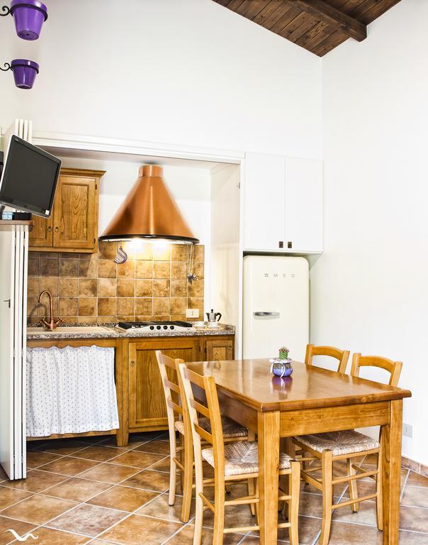 Agriturismo La Valle Di Vico 카프라롤라 외부 사진